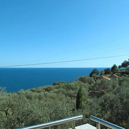 شقة Ulivi Sul Mare By Interhome
