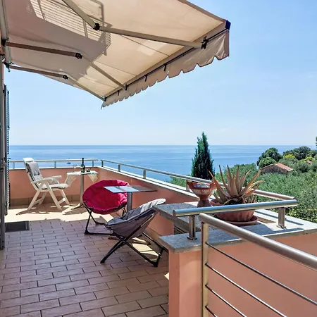 Apartment Ulivi Sul Mare By Interhome Poggi